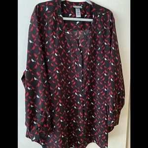 Festive cardinal print long sleeve blouse
